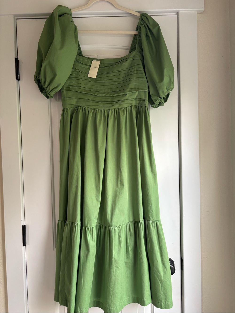 Abercrombie & Fitch Light Green Tiered Puff-Sleeve Midi Dress